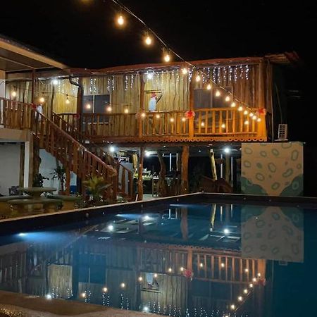 Tree House Samanea Lodge 利蒙港 外观 照片