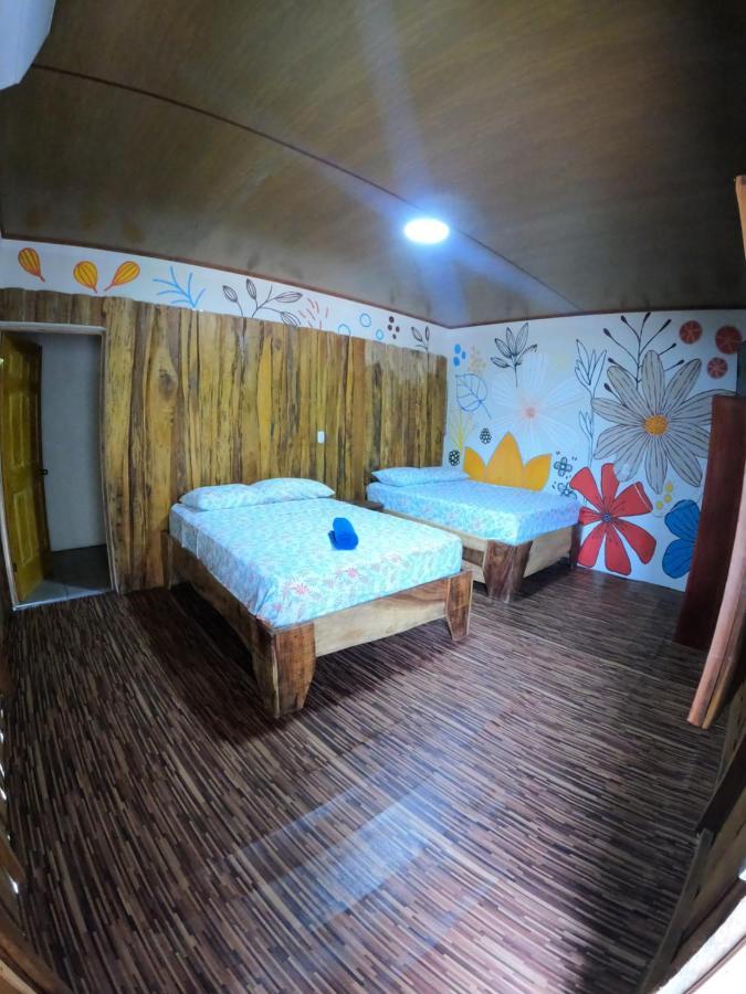 Tree House Samanea Lodge 利蒙港 外观 照片